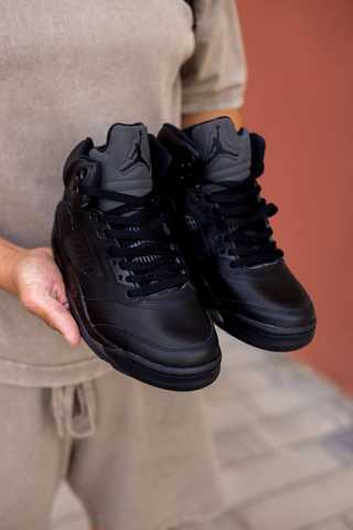 Jordan sales full black