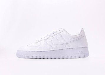 Чоловічі та жіночі кросівки Kobe Bryant x Nike Air Force 1 Low 'Forever White 8/24' фото