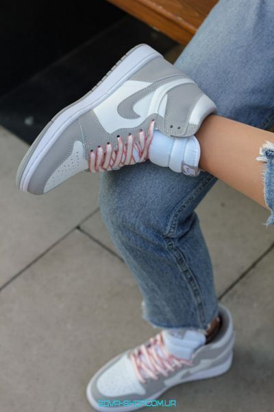 Жіночі баскетбольні кросівки Nike Air Jordan 1 High OG Seafoam фото