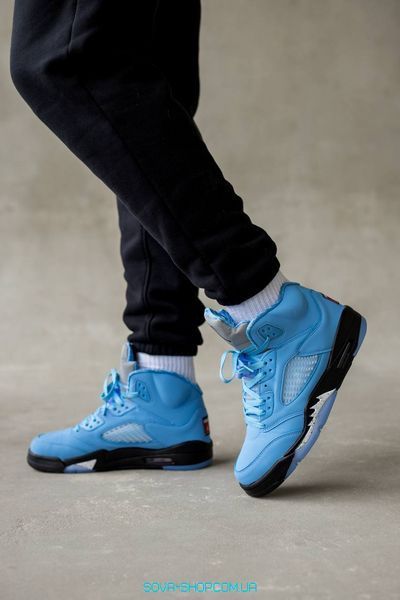 Мужские баскетбольные кроссовки Nike Air Jordan Retro 5 UNC фото