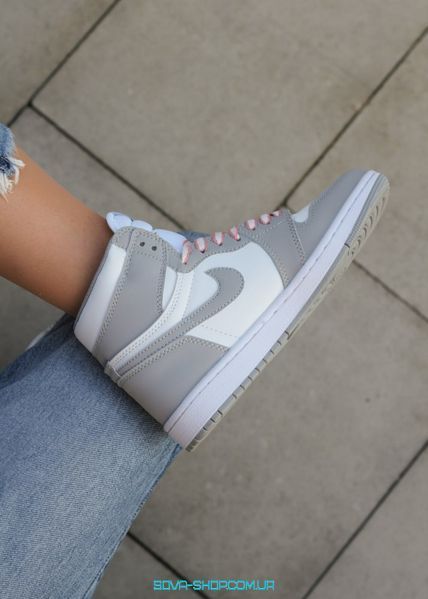 Жіночі баскетбольні кросівки Nike Air Jordan 1 High OG Seafoam фото