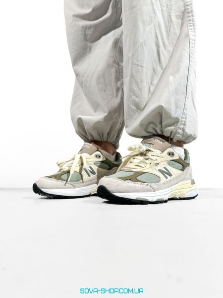Чоловічі та жіночі кросівки New Balance 993 Beige/Mint/Grey фото