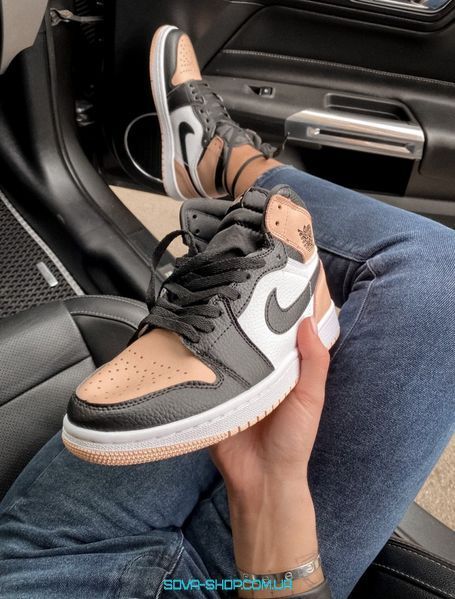 Жіночі баскетбольні кросівки Jordan 1 Retro High Patent Pink toe Nike фото