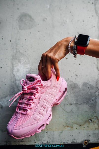 Жіночі кросівки Air Max 95 "Pink" Nike фото