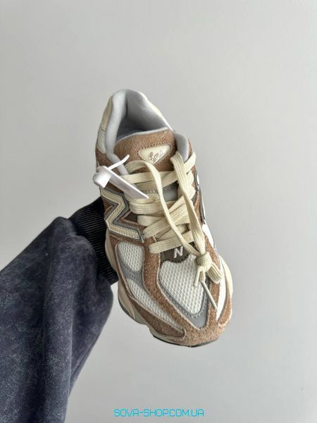 Чоловічі та жіночі кросівки New Balance 9060 DRIFTWOOD фото