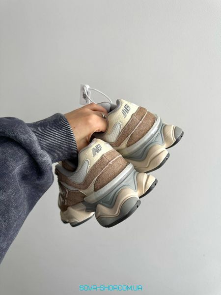 Чоловічі та жіночі кросівки New Balance 9060 DRIFTWOOD фото
