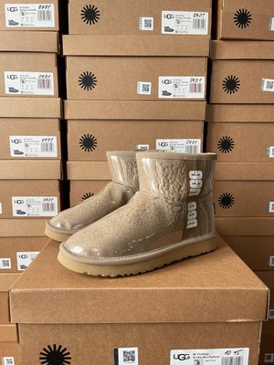 Жіночі зимові ботинки UGG Classic Clear Mini Brown фото