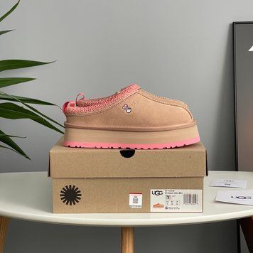 Жіночі зимові ботинки UGG Tasman Platform Love Beige PREMIUM фото