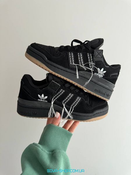 Женские кроссовки Adidas Forum Black / White Threads фото