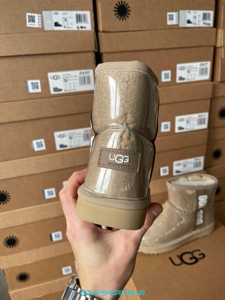 Женские зимние ботинки UGG Classic Clear Mini Brown фото