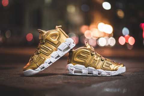 Nike air more cheap uptempo gold