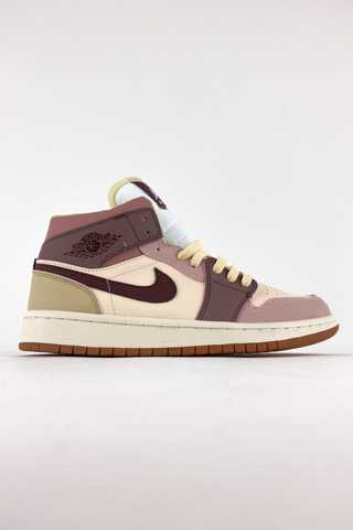 Nike deals jordan beige