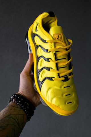 Yellow nike best sale vapormax plus