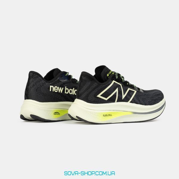 Женские кроссовки New Balance FuelCell SuperComp Trainer v2 фото