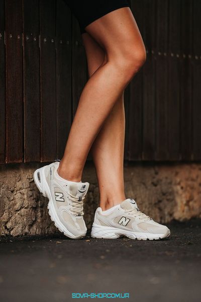 Жіночі кросівки New Balance 530 Beige фото