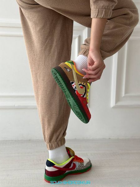 Жіночі та чоловічі баскетбольні кросівки Nike Dunk SB Low "What The" фото