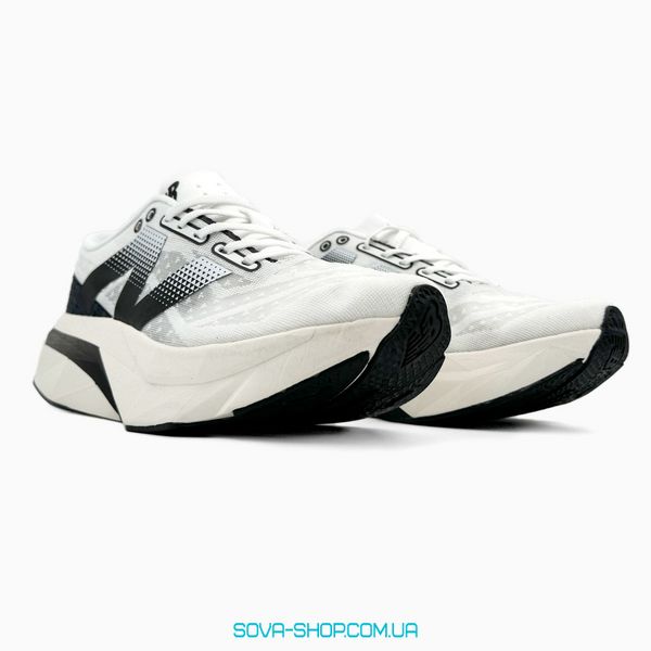 Унисекс кроссовки New Balance SC Elite V4 White/Black фото