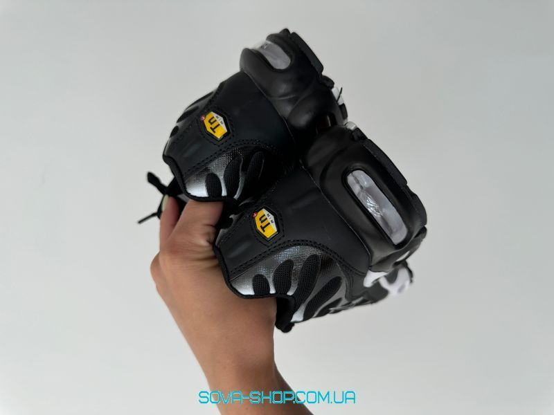 Чоловічі кросівки Nike Air Max TN Plus Black/White фото