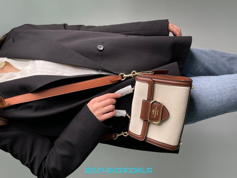 Жіноча сумка Coach Hero Shoulder Bag in Signature Canvas Premium фото