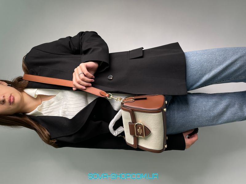 Жіноча сумка Coach Hero Shoulder Bag in Signature Canvas Premium фото