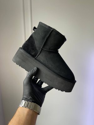 Жіночі зимові ботинки UGG Mini Big Platform Black Premium фото