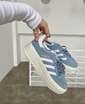 Жіночі кросівки Adidas Gazelle Bold Shoes Light Blue фото