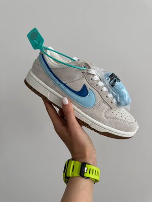 Жіночі баскетбольні кросівки Nike SB Dunk Low ‘85 DOUBLE SWOOSH LIGHT GREY / BLUE фото