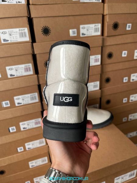 Женские зимние ботинки UGG Classic Clear Mini Milk White фото