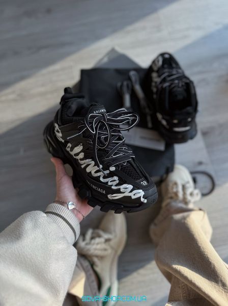 Чоловічі та жіночі кросівки Balenciaga Track Sneaker 'Signature - Black White' Premium фото