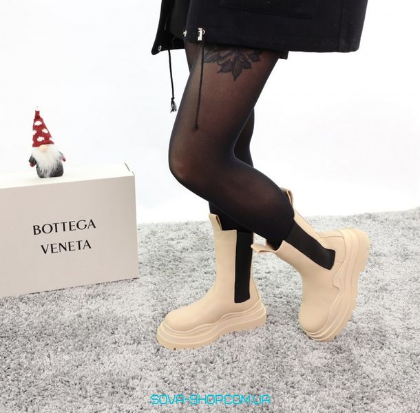 Зимние женские ботинки с мехом Bottega Veneta Beige Black 13031 фото