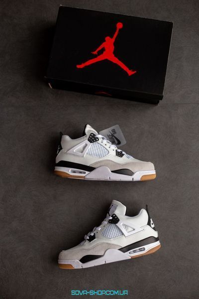 Мужские кроссовки Nike Air Jordan Retro 4 White/Black/Gum фото