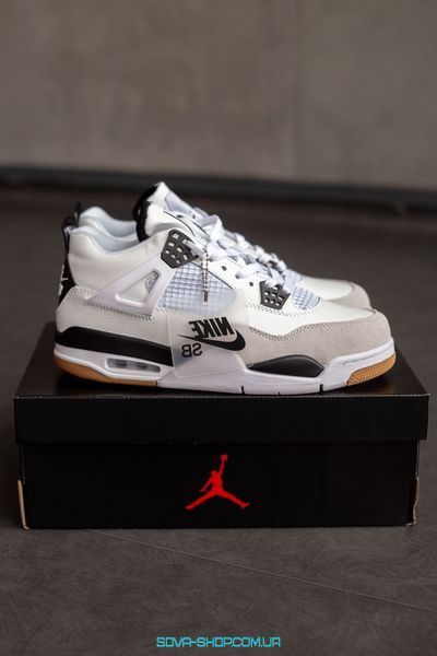 Мужские кроссовки Nike Air Jordan Retro 4 White/Black/Gum фото