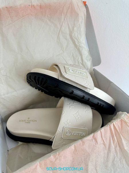 Жіночі шльопанці Louis Vuitton Rubber Slippers Beige фото
