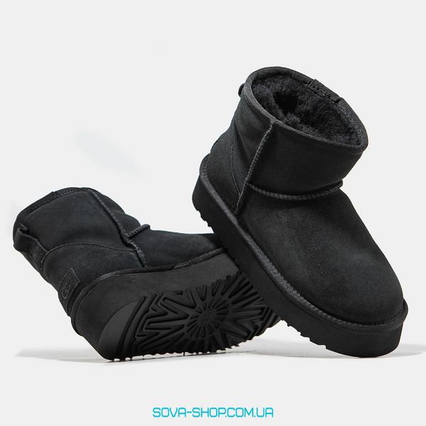 Женские зимние ботинки UGG Classic Mini Platform Black Premium фото