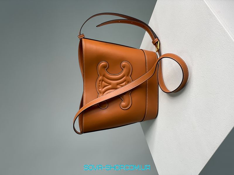 Женская сумка Celine Small Bucket Cuir Triomphe In Smooth Calfskin Tan Brown Premium фото