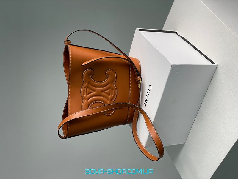 Женская сумка Celine Small Bucket Cuir Triomphe In Smooth Calfskin Tan Brown Premium фото