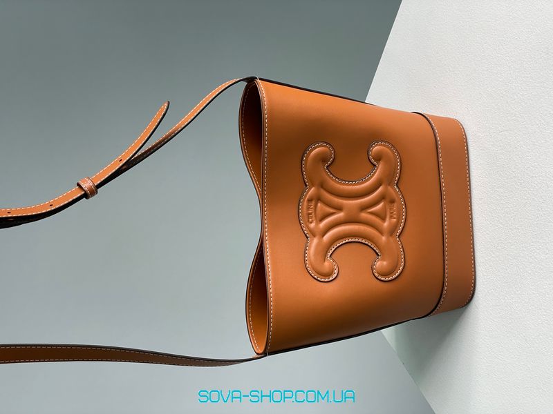 Жіноча сумка Celine Small Bucket Cuir Triomphe In Smooth Calfskin Tan Brown Premium фото