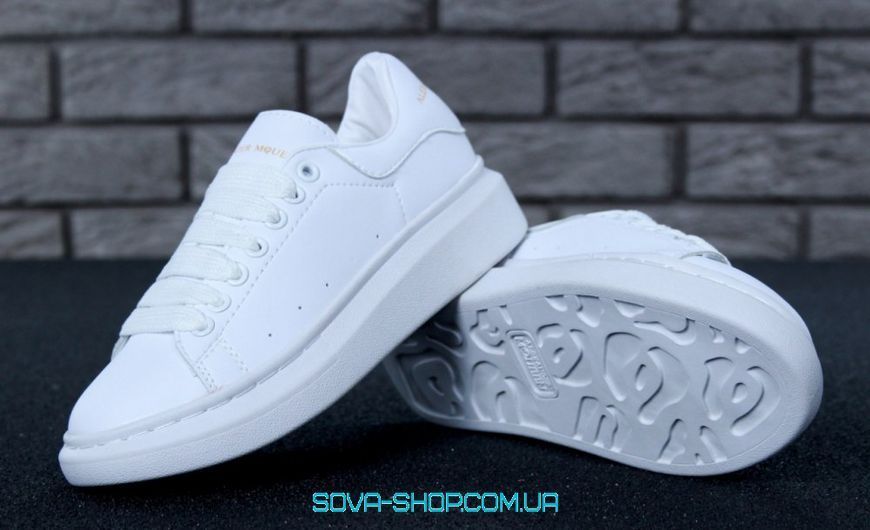 Жіночі кросівки Oversized Sneakers White Alexander McQueen фото