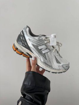 Мужские и женские кроссовки New Balance 1906R Silver White Orange фото