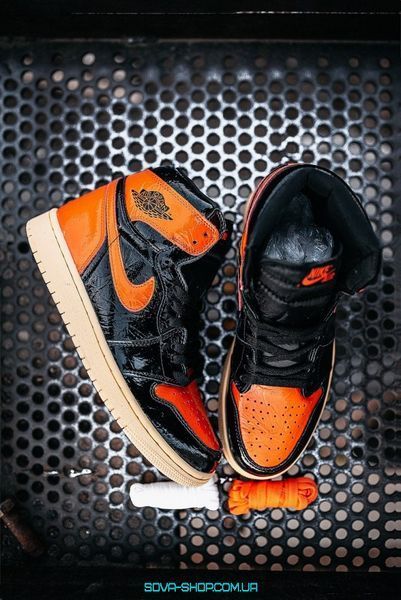 Чоловічі баскетбольні кросівки Air Jordan 1 Retro High Shattered Backboard 3.0 Nike фото