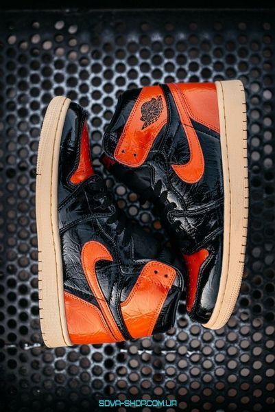Чоловічі баскетбольні кросівки Air Jordan 1 Retro High Shattered Backboard 3.0 Nike фото