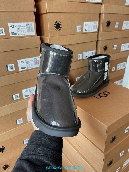 Женские зимние ботинки UGG Classic Clear Mini Black фото