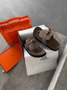 Жіночі шльопанці Hermes Empire sandal Grey Sable Premium фото