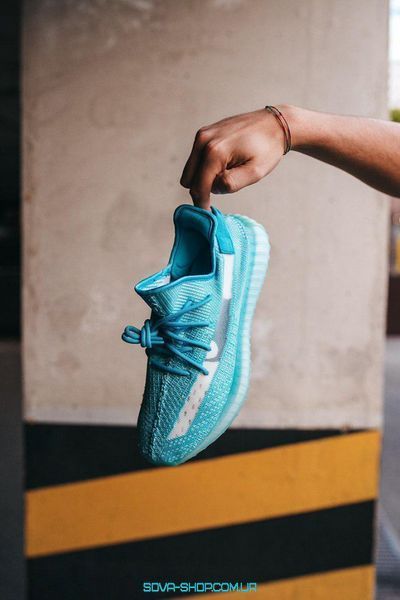 Чоловічі та жіночі кросівки Yeezy Boost 350 V2 Bluewater Adidas фото