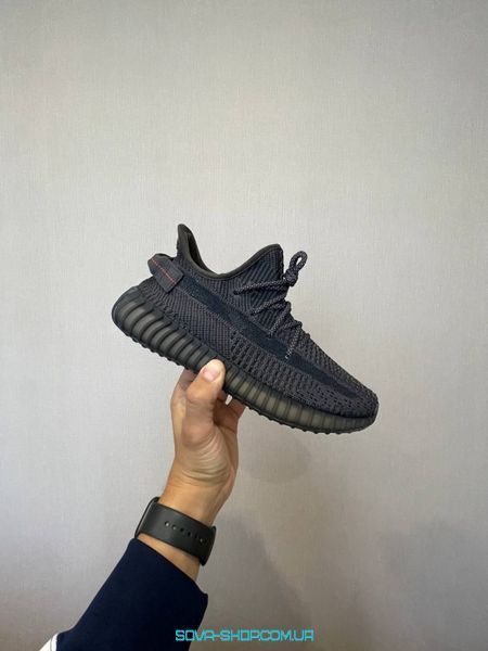Чоловічі та жіночі кросівки Yeezy Boost 350 v2 Black (Рефлективні ШНУРКИ) Adidas фото