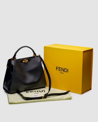 Женская сумка Fendi Black Leather Large Iconic Essentially Peekaboo Top Handle Premium фото