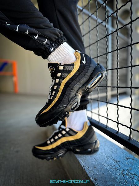 Чоловічі кросівки Nike Air Max 95 "Black Elemental Gold" фото