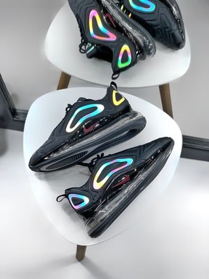 Чоловічі та жіночі кросівки Air Max 720 Charcoal Nike фото