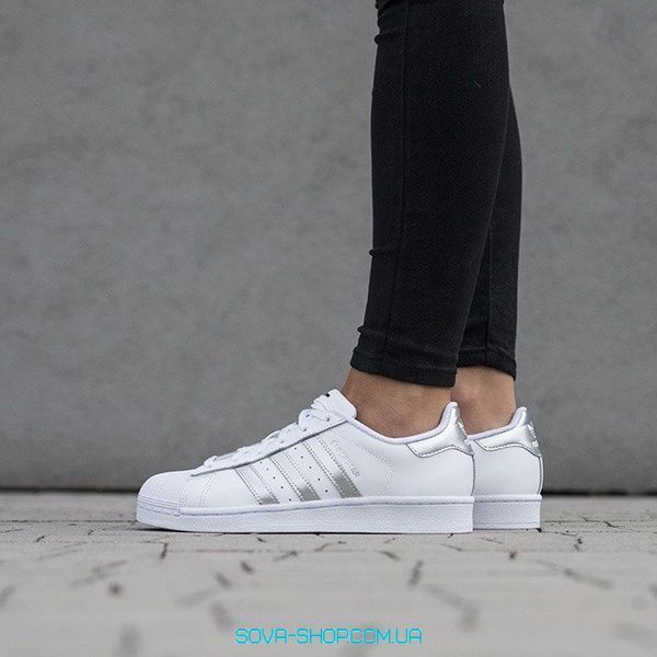 Жіночі кросівки Superstar White Silver Adidas фото