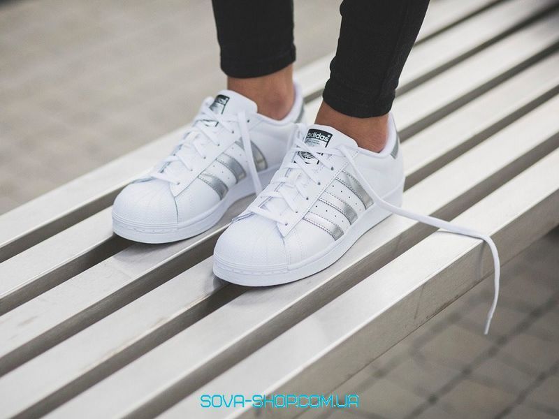 Жіночі кросівки Superstar White Silver Adidas фото